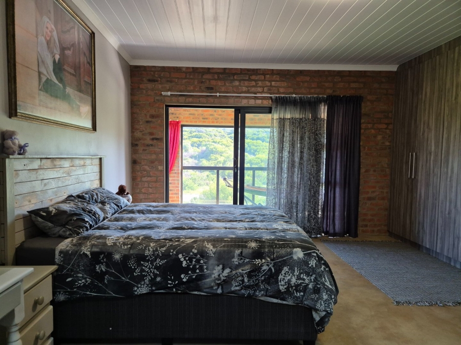 4 Bedroom Property for Sale in Stilbaai Oos Western Cape